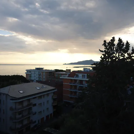 Aurelia906 Lavagna